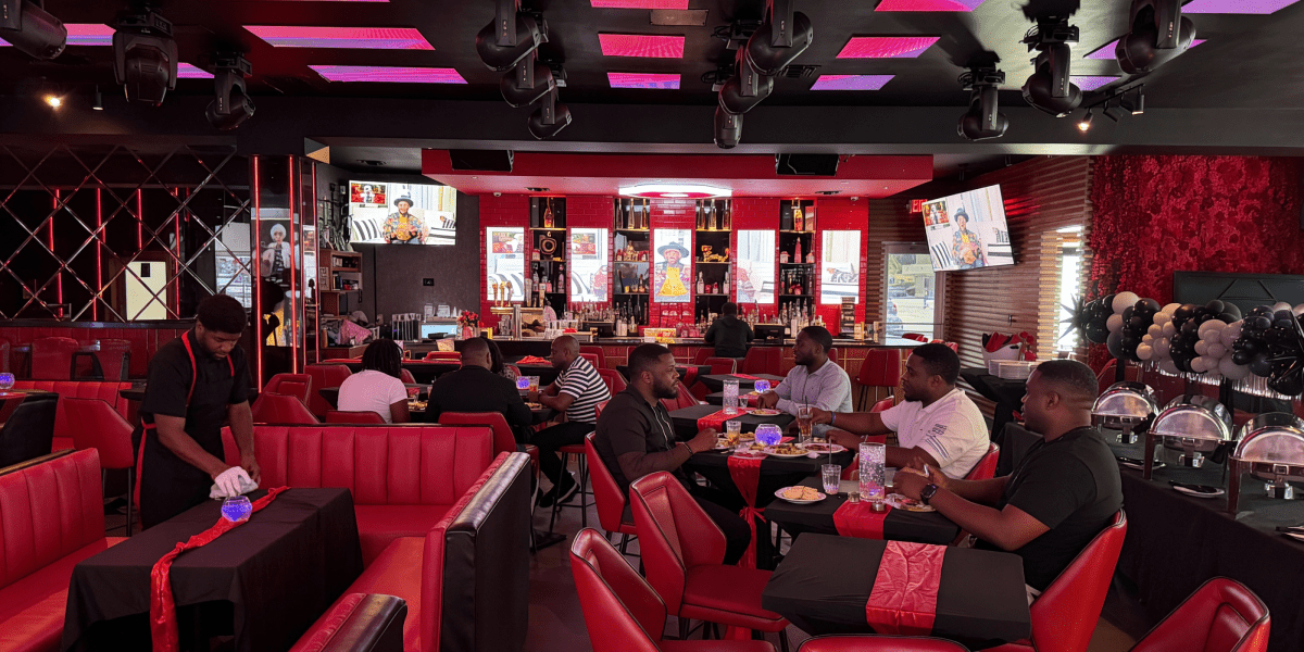 The Ultimate Guide to South Florida’s Best Cigar and Sports Bar Experience